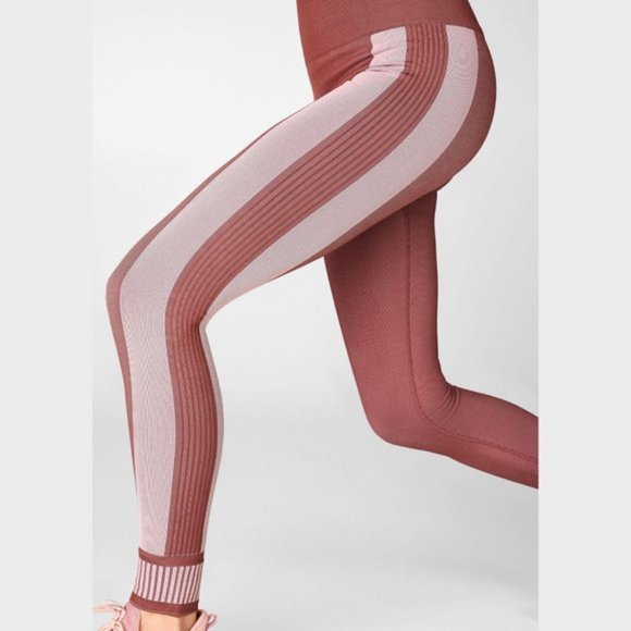 High-Waisted Seamless Colorblock Legging - Picture 5 of 8